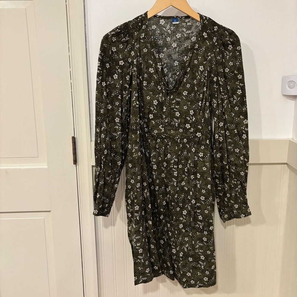 Old Navy Olive Floral Long Sleeve Dress